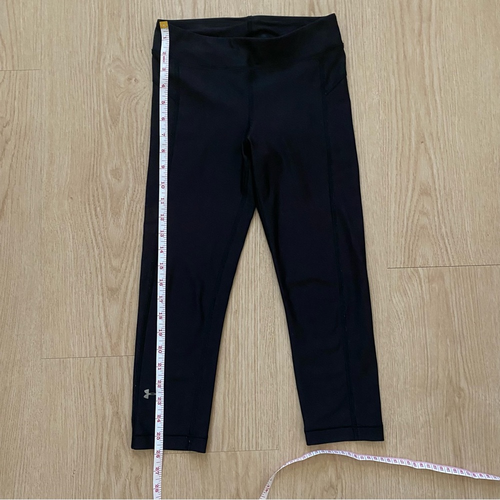 Under Armour Women's UA HeatGear® Armour Capris Black Size XS - Picture 7 of 9